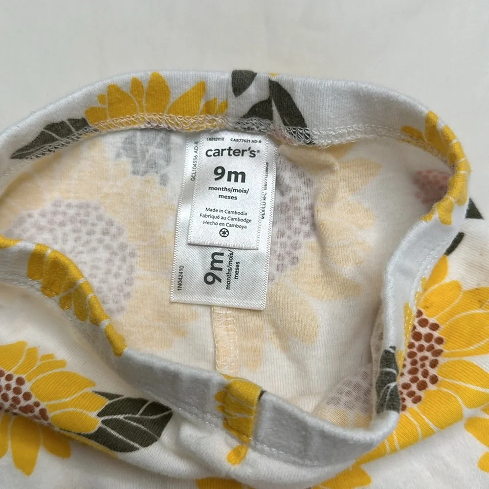 Carters size 9months set of 2 matching outfits Yellow and Purple Baby Outfit Set